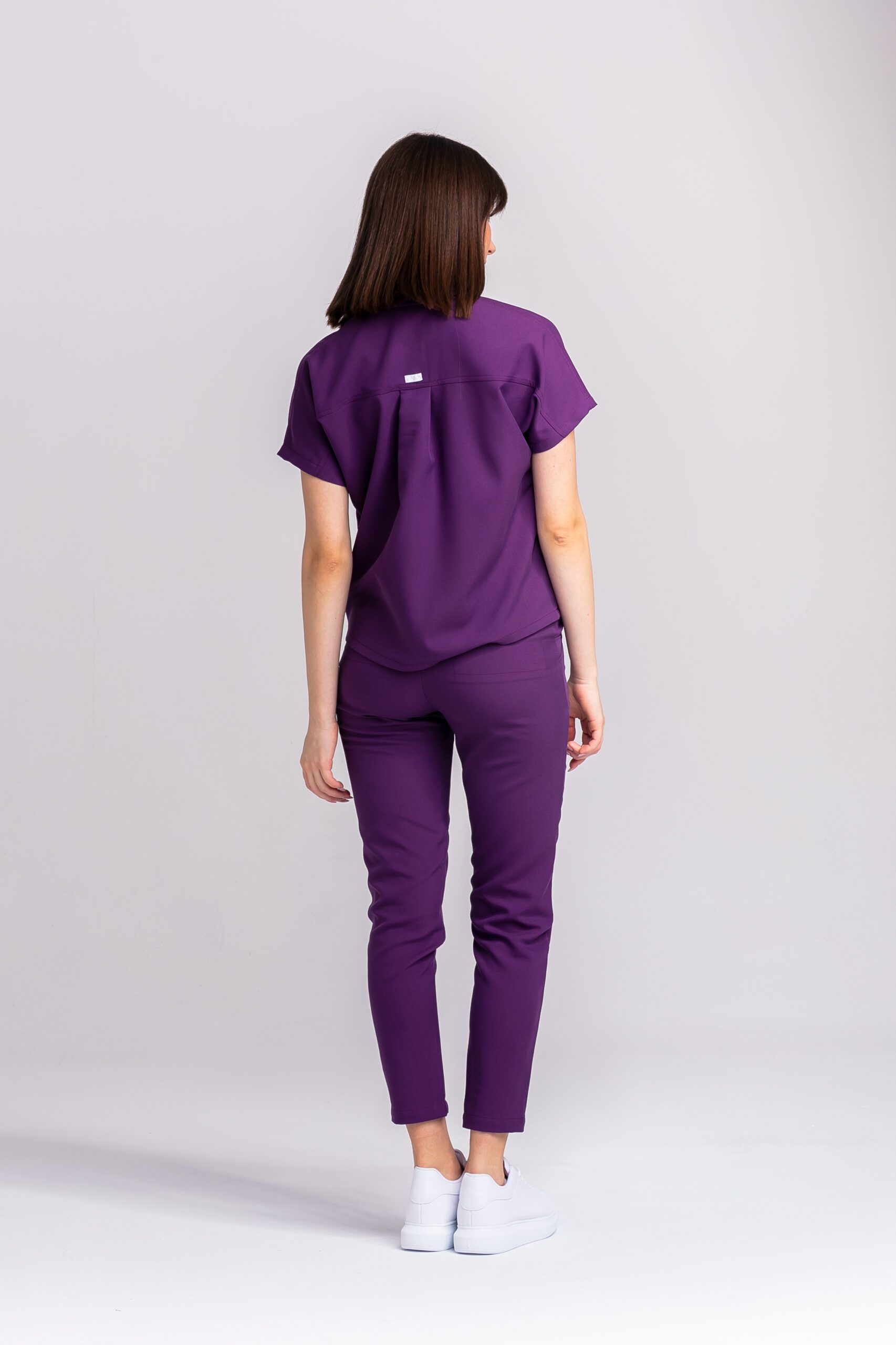 Bluza medyczna damska SCRUBS z kołnierzykiem Lea™ - Grape Juice