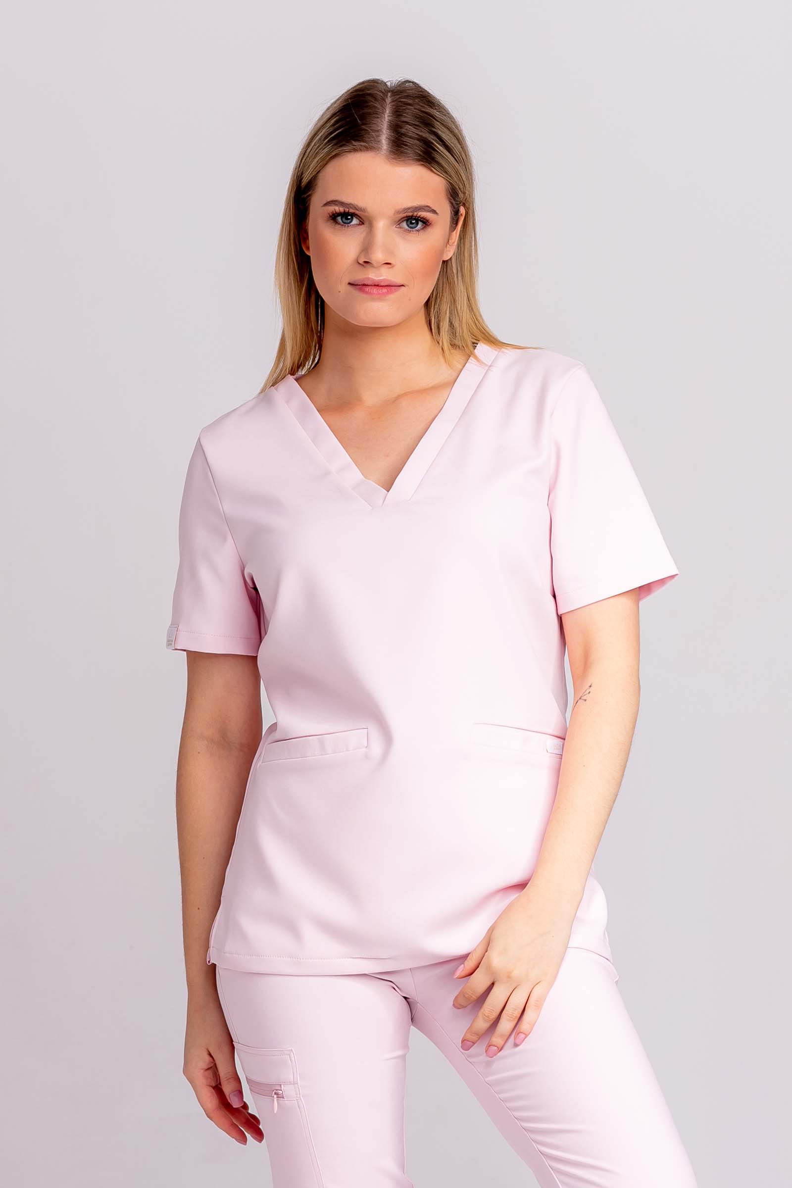 Bluza medyczna damska SCRUBS Esther™ – Powder Pink