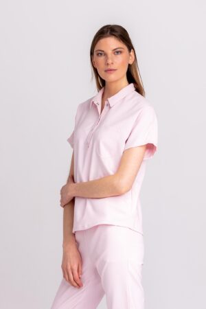 Bluza medyczna damska SCRUBS z kołnierzykiem Lea™ – Powder Pink
