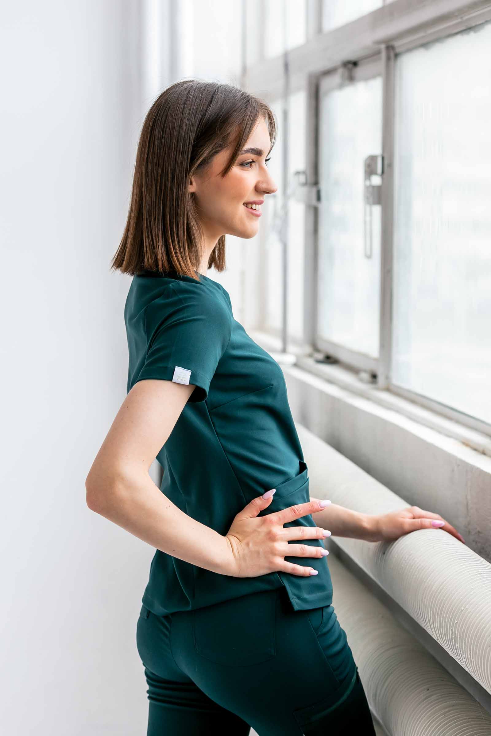 Bluza medyczna damska SCRUBS Esther™ – Teal Green