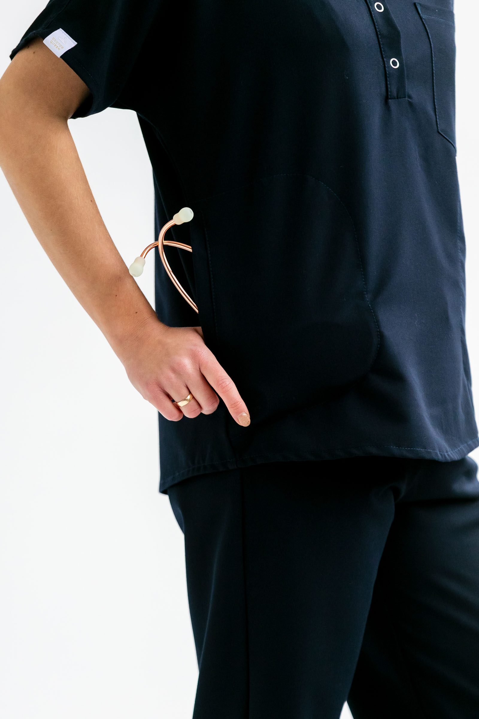Bluza medyczna damska SCRUBS z kołnierzykiem Lea™ - navy - obrazek 2